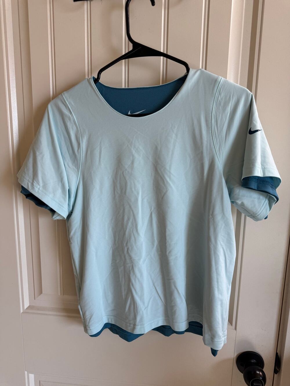 Women’s Nike shirt